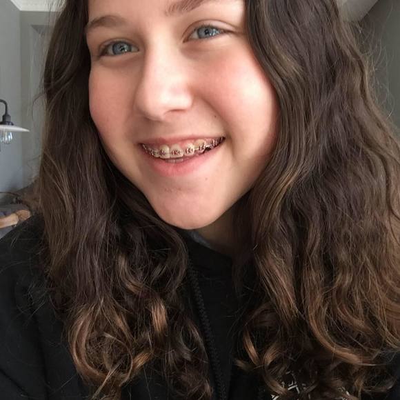 Meet your Posher, Taylor - Picture 1 of 1